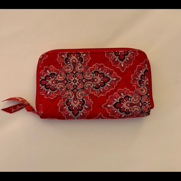 Vera Bradley wallet - Picture 1 of 3